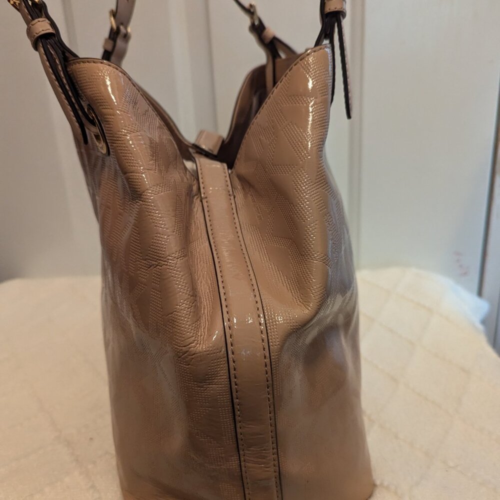 Michael Kors Tote Bag - Picture 6 of 13